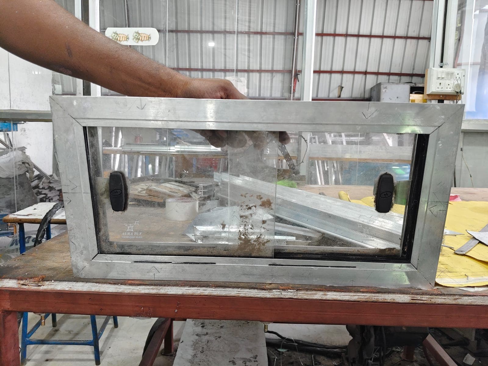 Rear Back-Light (B/L) & Side Door Toughened Glasses